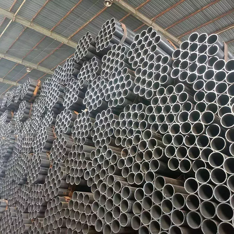 Черна кръгла тръба