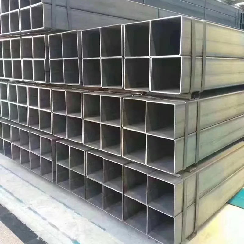 Черна правоъгълна тръба