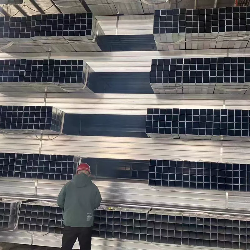 Галванизирана квадратна тръба с малък диаметър